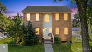 28 Wadsworth Avenue, Metuchen, NJ 08840