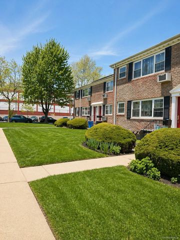 15052 Melbourne 256A, Flushing, NY 11367