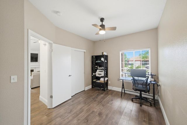 8408 Falcon View Dr, Antelope, CA 95843