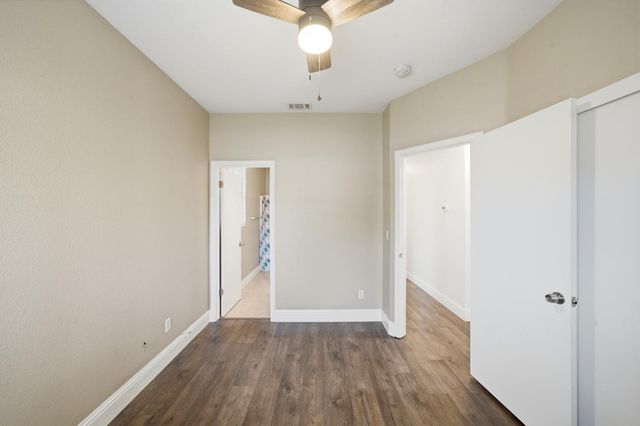 8408 Falcon View Dr, Antelope, CA 95843