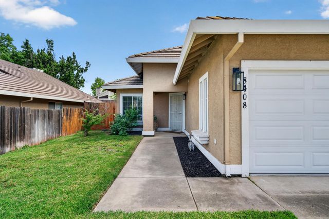 8408 Falcon View Dr, Antelope, CA 95843