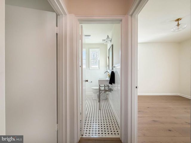 101 WALNUT LN, Yardley, PA 19067