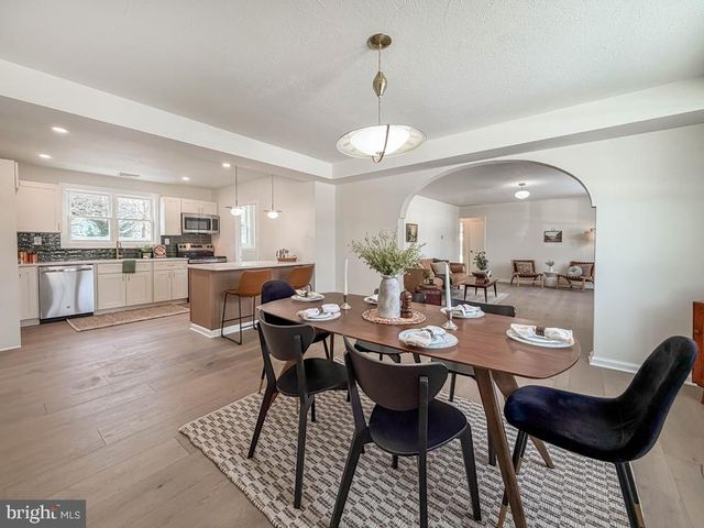 101 WALNUT LN, Yardley, PA 19067