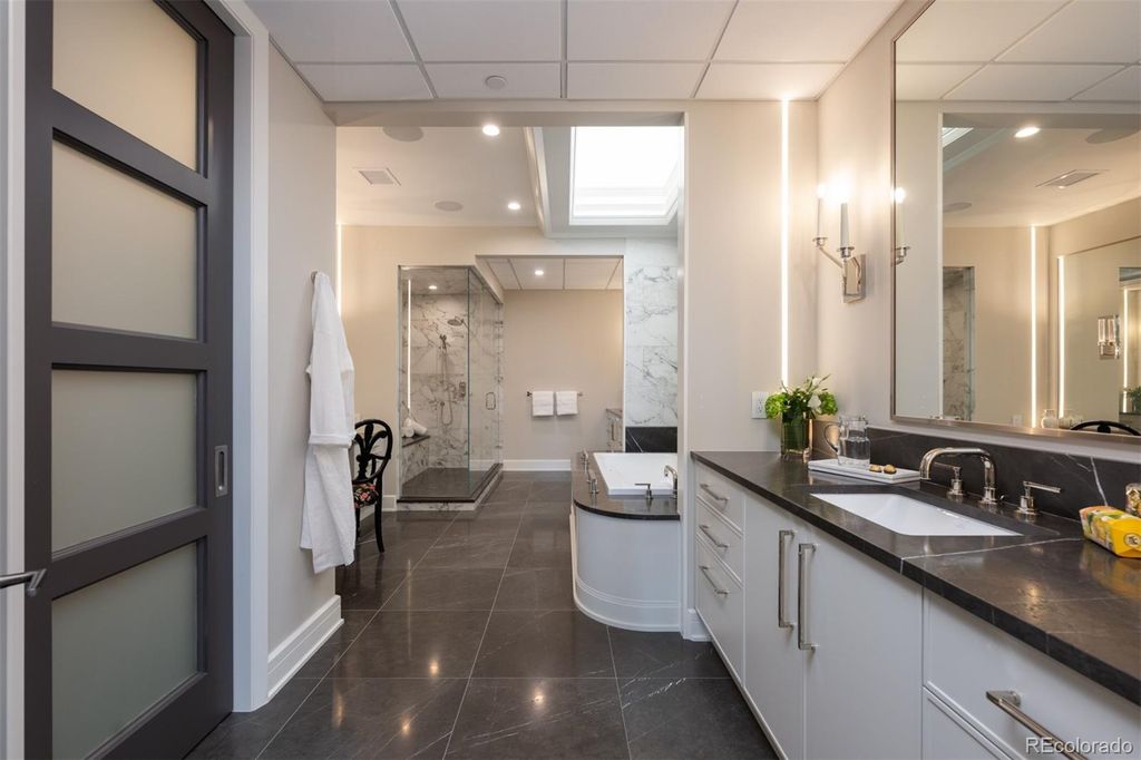 Image 23 of property listing at 2400 E Cherry Creek South Drive 701, Denver, CO 80209