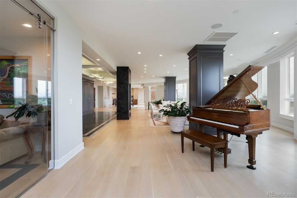 Image 6 of property listing at 2400 E Cherry Creek South Drive 701, Denver, CO 80209