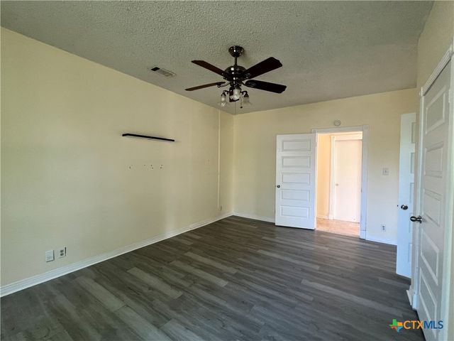 902 N 1st Street, Temple, TX 76501