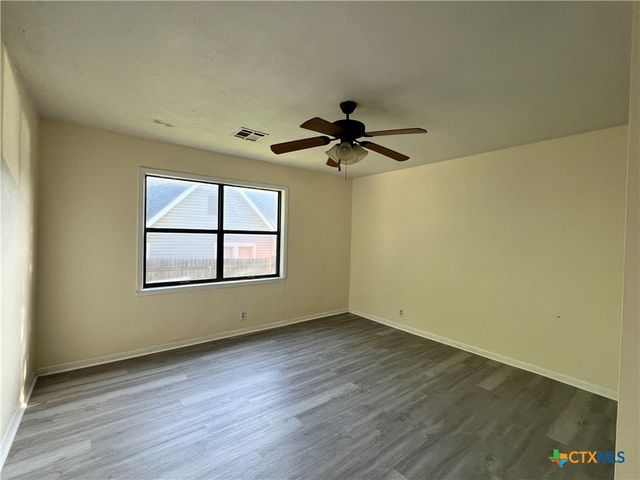 902 N 1st Street, Temple, TX 76501