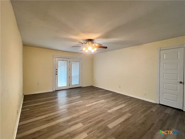 902 N 1st Street, Temple, TX 76501