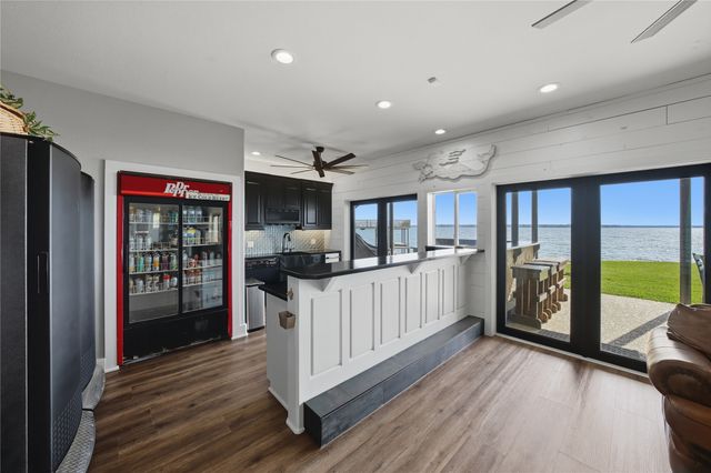 1617 Maple Drive, Tool, TX 75143