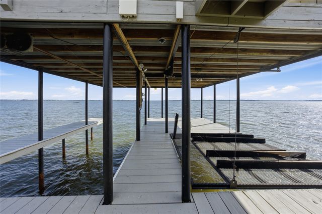 1617 Maple Drive, Tool, TX 75143