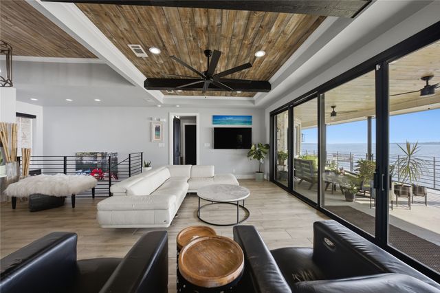 1617 Maple Drive, Tool, TX 75143