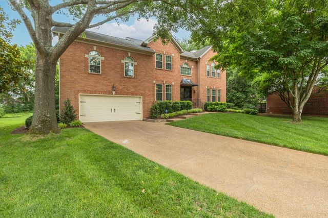 785 Glen Oaks Dr, Franklin, TN 37067