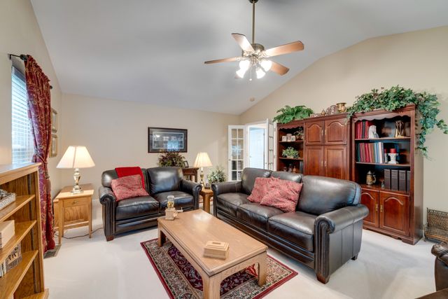 785 Glen Oaks Dr, Franklin, TN 37067