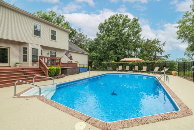 785 Glen Oaks Dr, Franklin, TN 37067
