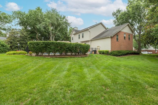 785 Glen Oaks Dr, Franklin, TN 37067