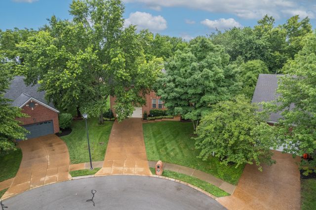 785 Glen Oaks Dr, Franklin, TN 37067