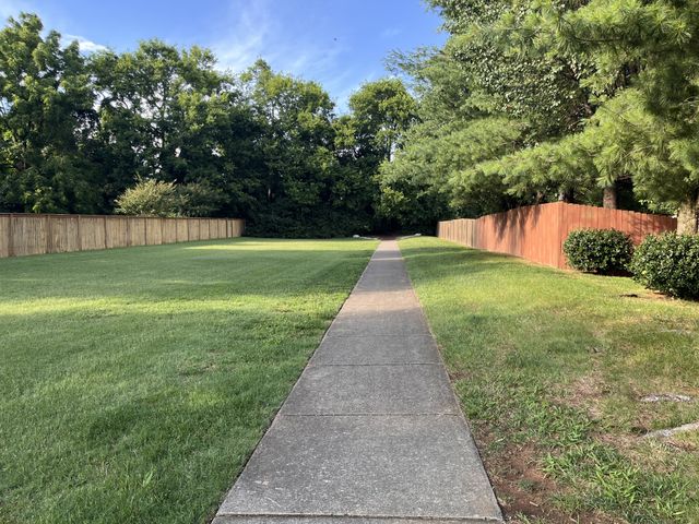 785 Glen Oaks Dr, Franklin, TN 37067