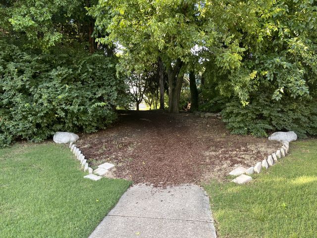 785 Glen Oaks Dr, Franklin, TN 37067