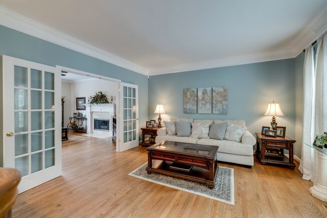 785 Glen Oaks Dr, Franklin, TN 37067