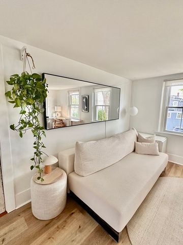 476 Commercial Street Unit 4, Provincetown, MA 02657