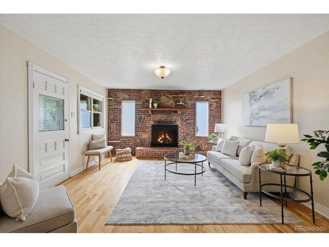 537 Lincoln Ave, Louisville, CO 80027