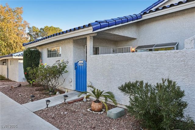 2132 Bavington Drive B, Las Vegas, NV 89108