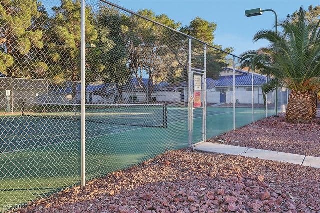 2132 Bavington Drive B, Las Vegas, NV 89108