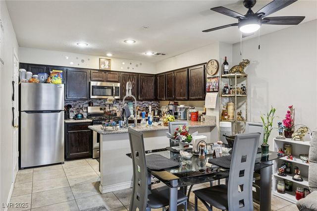 2132 Bavington Drive B, Las Vegas, NV 89108