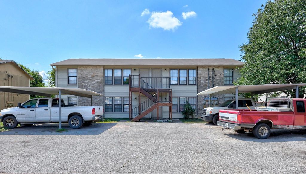 1002 Southwalk ST, Georgetown, TX 78626