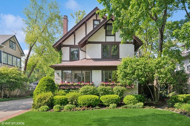 808 Ashland Avenue, Wilmette, IL 60091