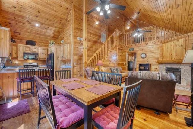 158 Red Oak Forest Lane, Murphy, NC 28906