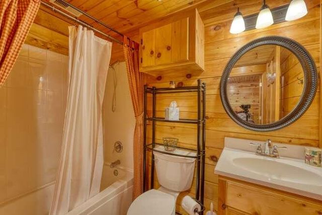 158 Red Oak Forest Lane, Murphy, NC 28906