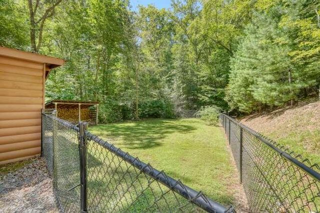 158 Red Oak Forest Lane, Murphy, NC 28906