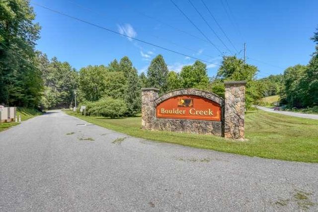 158 Red Oak Forest Lane, Murphy, NC 28906