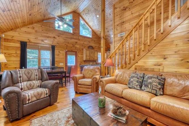 158 Red Oak Forest Lane, Murphy, NC 28906