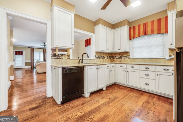 1180 Azalea Circle SE, Conyers, GA 30013