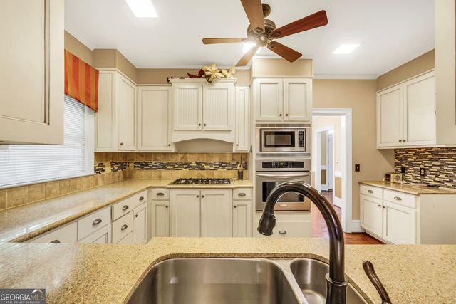 1180 Azalea Circle SE, Conyers, GA 30013