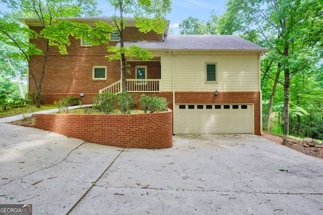 1180 Azalea Circle SE, Conyers, GA 30013