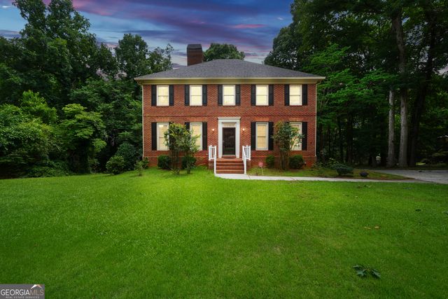 1180 Azalea Circle SE, Conyers, GA 30013