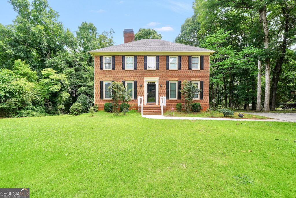 1180 Azalea Circle SE, Conyers, GA 30013