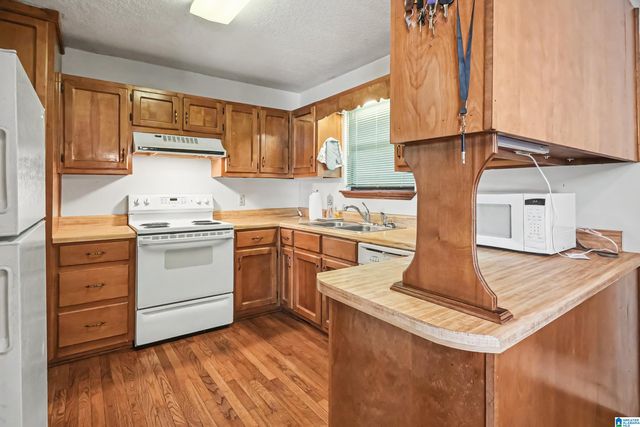 127 BLUE HERON LANE, Sylacauga, AL 35151