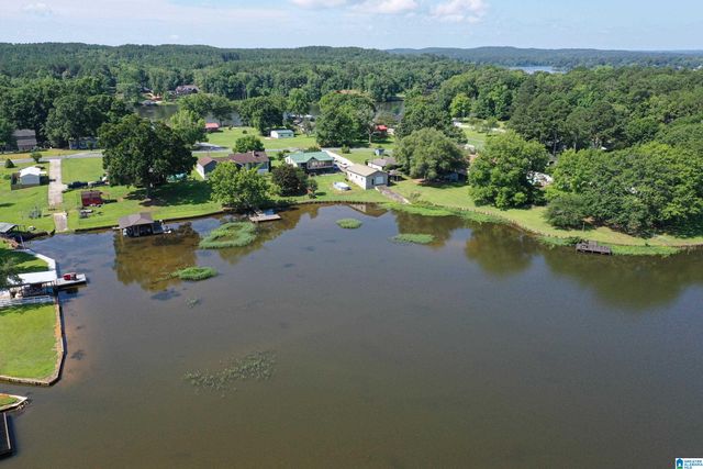 127 BLUE HERON LANE, Sylacauga, AL 35151