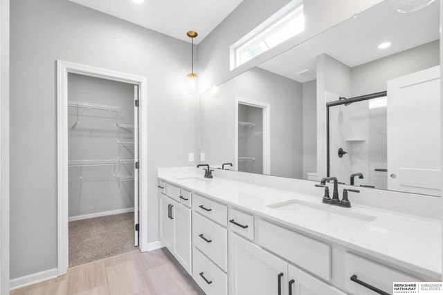 11011 S 104th Avenue, Papillion, NE 68046