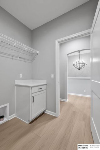 11011 S 104th Avenue, Papillion, NE 68046