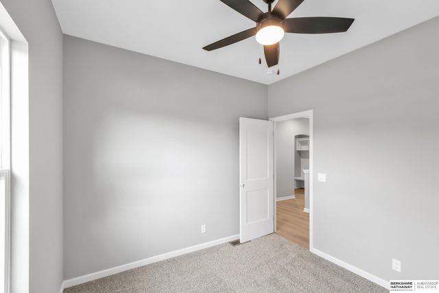 11011 S 104th Avenue, Papillion, NE 68046