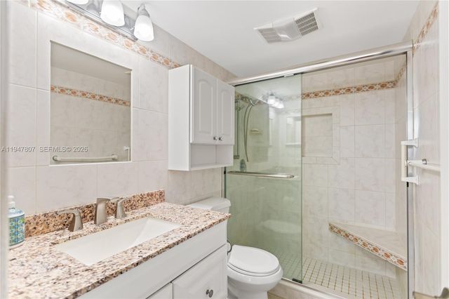 9500 N Hollybrook Lake Dr 5-206, Pembroke Pines, FL 33025