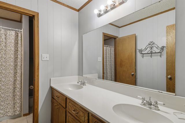 110 E Larkspur, White Oak, TX 75693