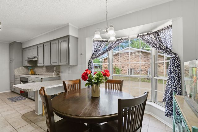110 E Larkspur, White Oak, TX 75693