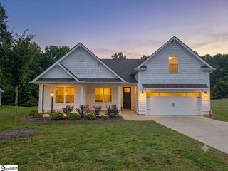 836 Orchard Valley Lane, Boiling Springs, SC 29316