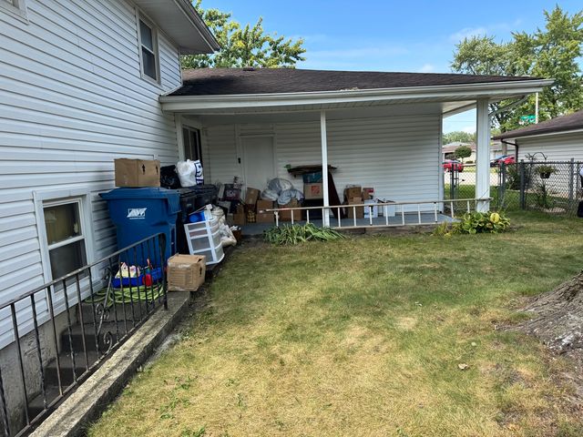 219 E 168th Place E, South Holland, IL 60473